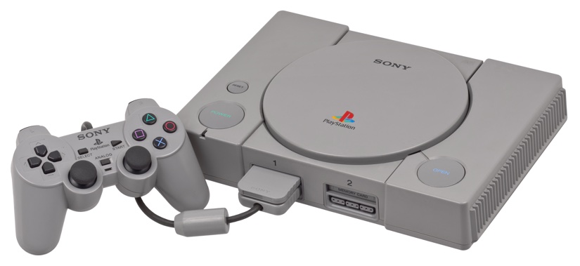 Sony PSX, DualShock ve Memory Card ile birlikte.